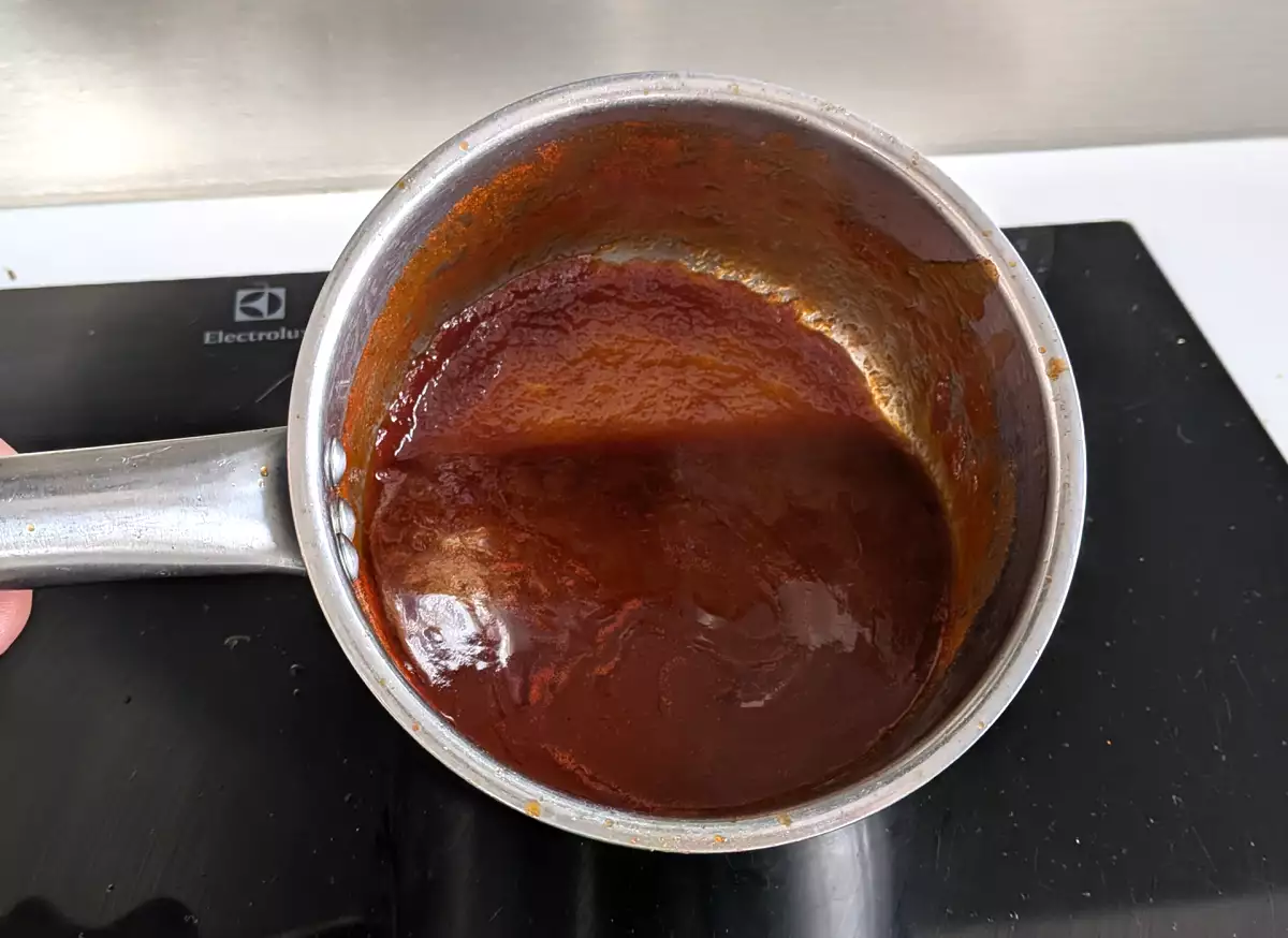 Hogyan készítsük el a tökéletes édes-savanyú barbecue szószt?