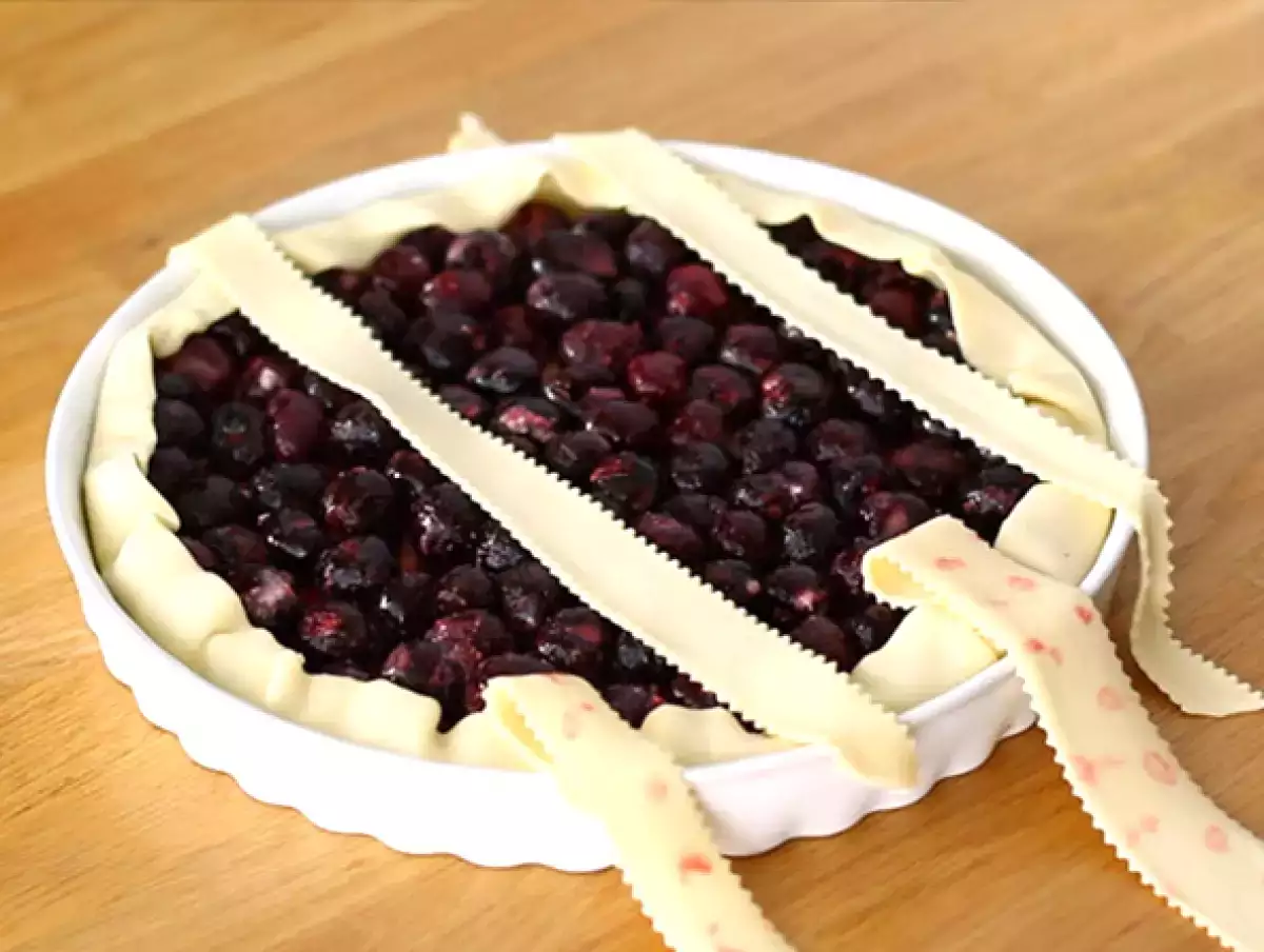 1. Sakk - A vágás, amely lehetővé teszi a töltelék megjelenését.