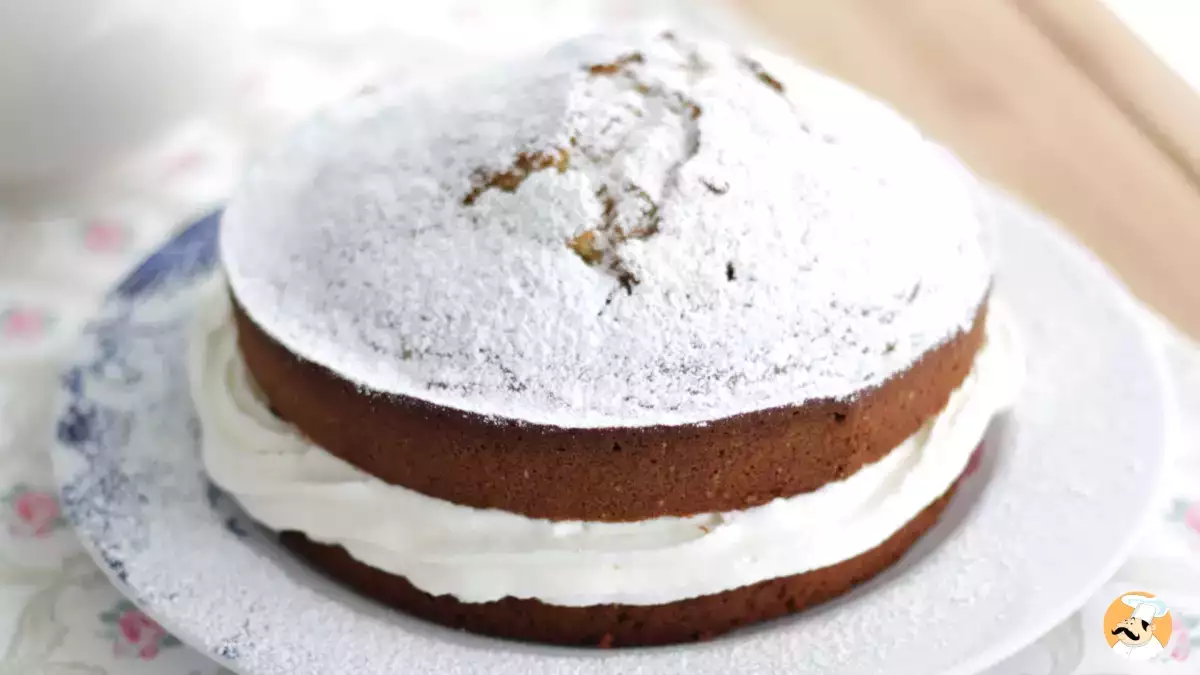4. Victoria piskóta torta