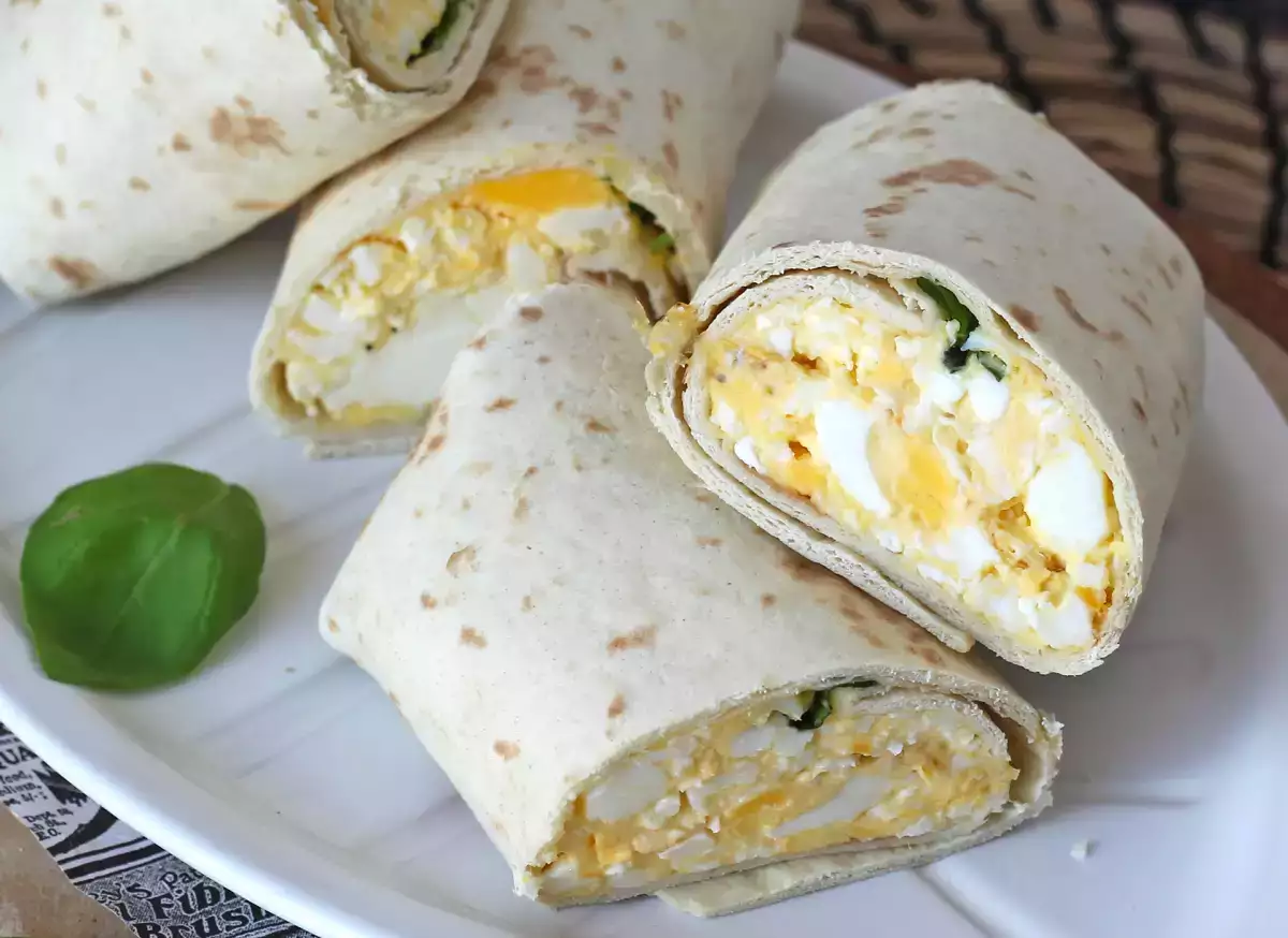4. fehérje wrap tojással és feta sajttal