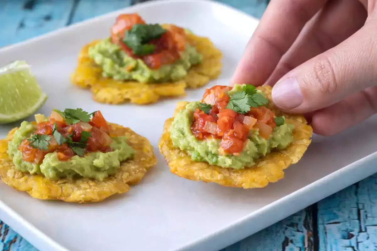 Cooking with flow: kolumbiai patacones hogaóval és guacamole-val, hogy egy ülésben nézze meg a sorozatot.