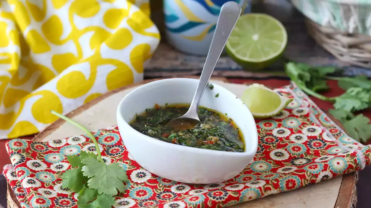 Chimichurri, az argentin szósz, amelynek helyet kell szánni a kerti partikon: mi kell hozzá, és három tipp a tökéletes elkészítéshez