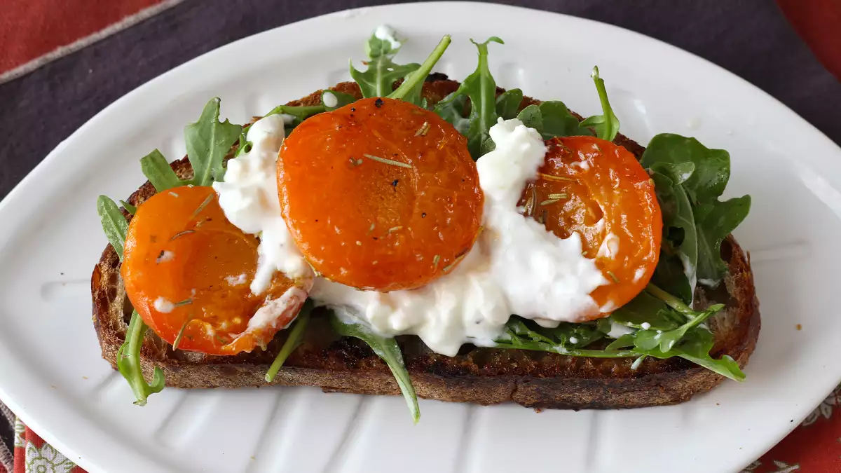 Nyári aperitif: 5 friss, színes, ínycsiklandó recept, amelyek tökéletesen alkalmasak arra, hogy megosszuk őket a barátainkkal
