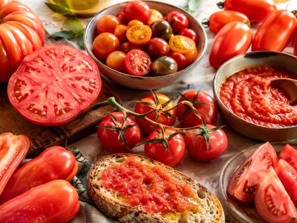 Melyik paradicsomot válasszuk az egyes receptekhez: gazpacho, saláta, szósz vagy paradicsomos kenyér