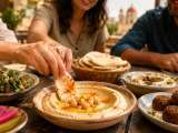 Cikkek: Mezze, libanoni tapas : kis ételek és receptek az ízleléssel való utazáshoz