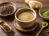 Cikkek: Lehet, hogy a hojicha letaszítja a trónról a matchát? A japán pörkölt tea, amely egyre népszerűbb!