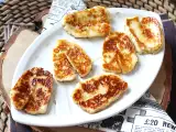 Recept Édes-savanyú palacsintában sült halloumi mézzel és rozmaringgal