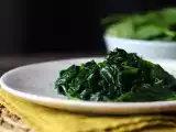 Recept Sült spenót, az ízletes és könnyű köret