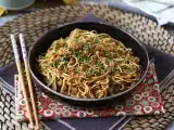 Recept Kínai tészta wok (zöldség és texturált szójafehérje)