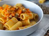 Recept Tészta sütőtökkel és kolbásszal