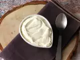 Recept Vaníliás crème montée, a tökéletes öntet a torták és réteges sütemények tetejére!