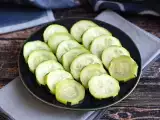 Recept Hogyan kell a cukkinit párolni?