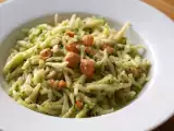 Recept Lazac és cukkini tészta: a könnyű és ízletes étel tökéletes minden alkalomra