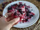 Recept Piros gyümölcsös fagyasztott joghurt szelet