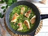 Recept Csirke tejszínes spenótos-gombás mártással