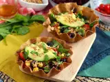 Recept Hogyan készítsünk tortilla tálakat? az egyszerű saláta mosogatás nélkül!