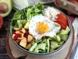 Recept Vegetáriánus buddha tál - egy gyönyörűen kiegyensúlyozott és színes saláta!