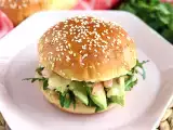 Recept Garnélarák, avokádó és koriander szendvics