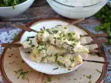 Recept Pácolt csirke nyársak joghurtos-citromos mártásban