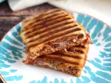 Recept Tonhal, paradicsom és kapribogyó panini