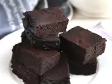 Recept Csokoládé torta tojás nélkül, sütés nélkül, laktóz nélkül, sütő nélkül
