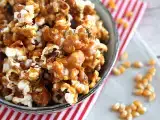 Recept Karamellás popcorn