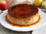 Recept Alma és karamell puding croissant-val