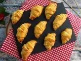 Recept Leveles tésztás croissant sonkával és fromage frais-val