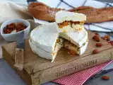 Recept Brie sárgabarackos és mandulás töltelékkel