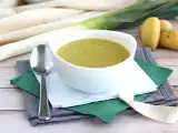 Recept Gyors és egyszerű póréhagyma és burgonyaleves