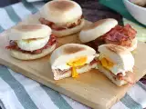Recept Tojás és bacon angol muffin