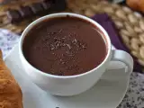 Recept Házi forró csokoládé: a sűrű, fényes, selymes csokoládé egyszerű receptje