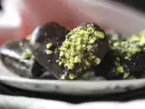 Recept Soletilla szívek csokoládé és pisztácia bevonattal