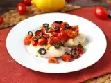 Recept Levegőn sült tőkehal cseresznyeparadicsommal, olajbogyóval és citrommal: könnyű és gyors recept