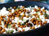 Recept Uborka, sült csicseriborsó, avokádó és fetasaláta