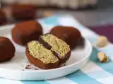 Recept Dubai rágós sütik, a pisztáciás és kadaif töltelékkel töltött mochis vírusos receptje