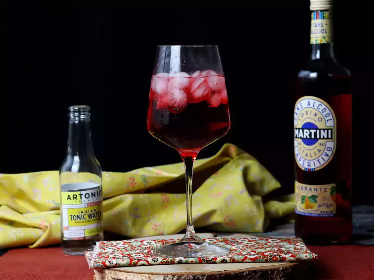 Recept Alkoholmentes martini tonik, a friss, gyümölcsös koktél!