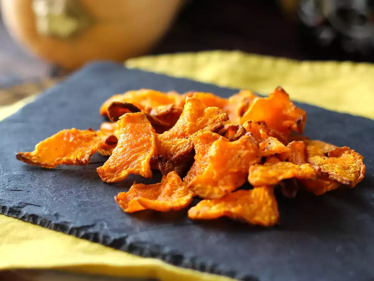 Recept Sütőtök chips a légsütőben: könnyű és ízletes