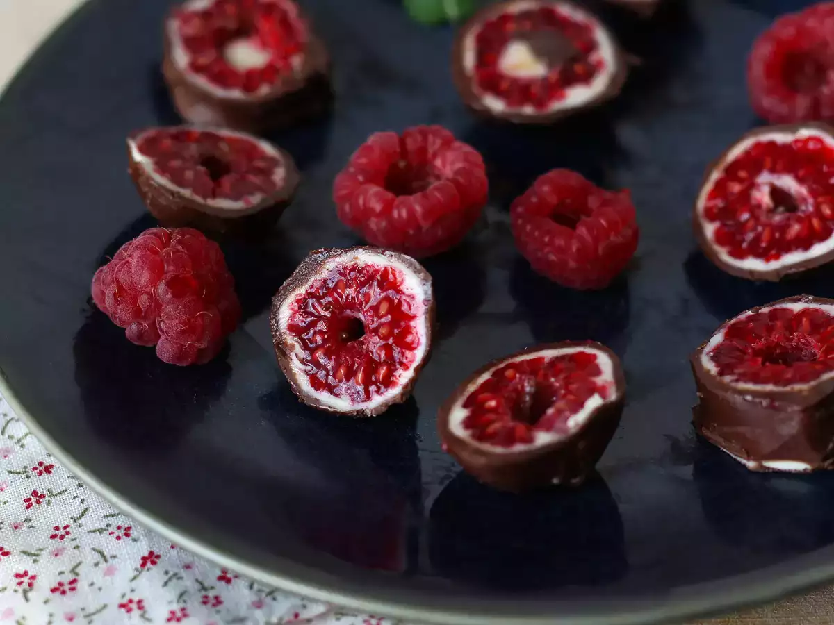 Recept Hogyan készítsünk házi készítésű franui-t? ezek a szuper trendi csokimálnás málnák!