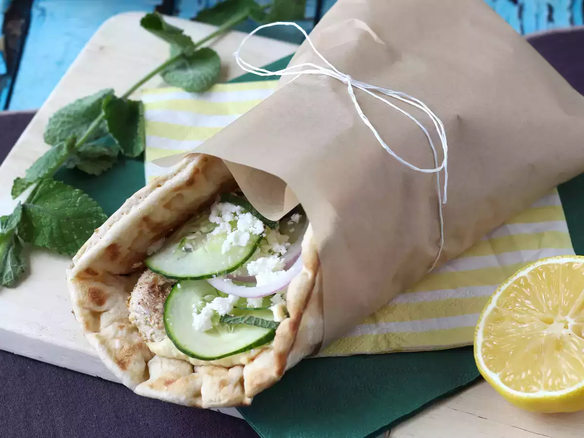 Recept Csirke gyros, a görög szendvics, amit imádni fogsz!