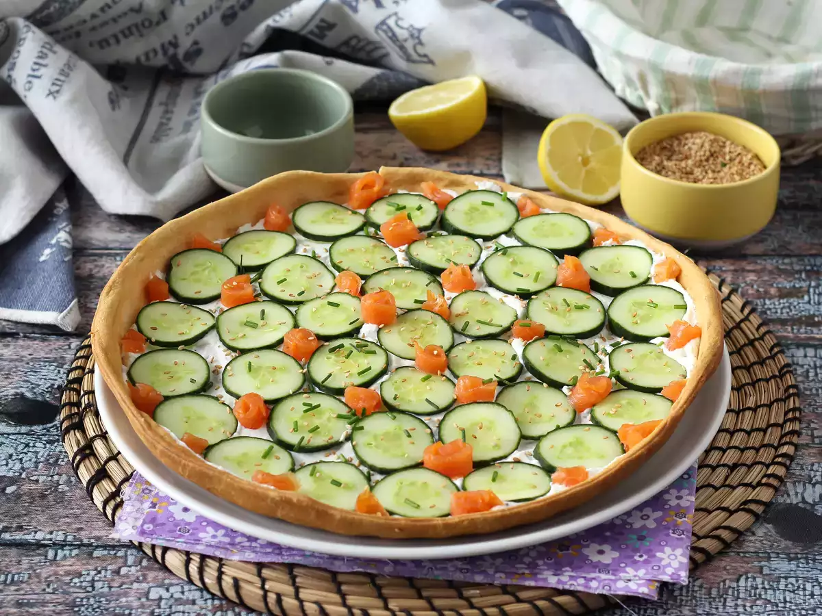 Recept Szuper frissítő nyári torta: ricotta, uborka és füstölt lazac