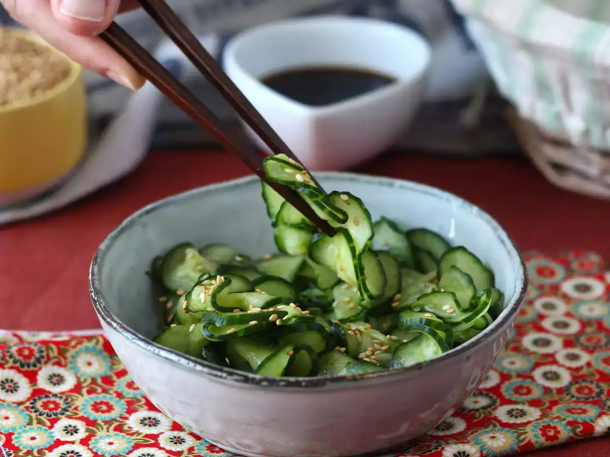 Recept Japán savanyú uborka saláta