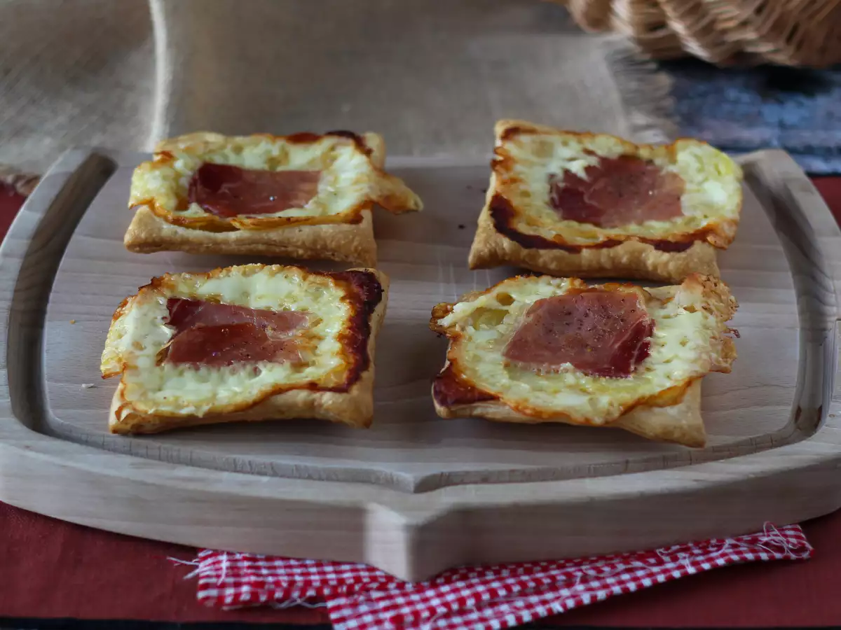 Recept Kis raclette-ízű tatintorta tatin, egyedi adagokban