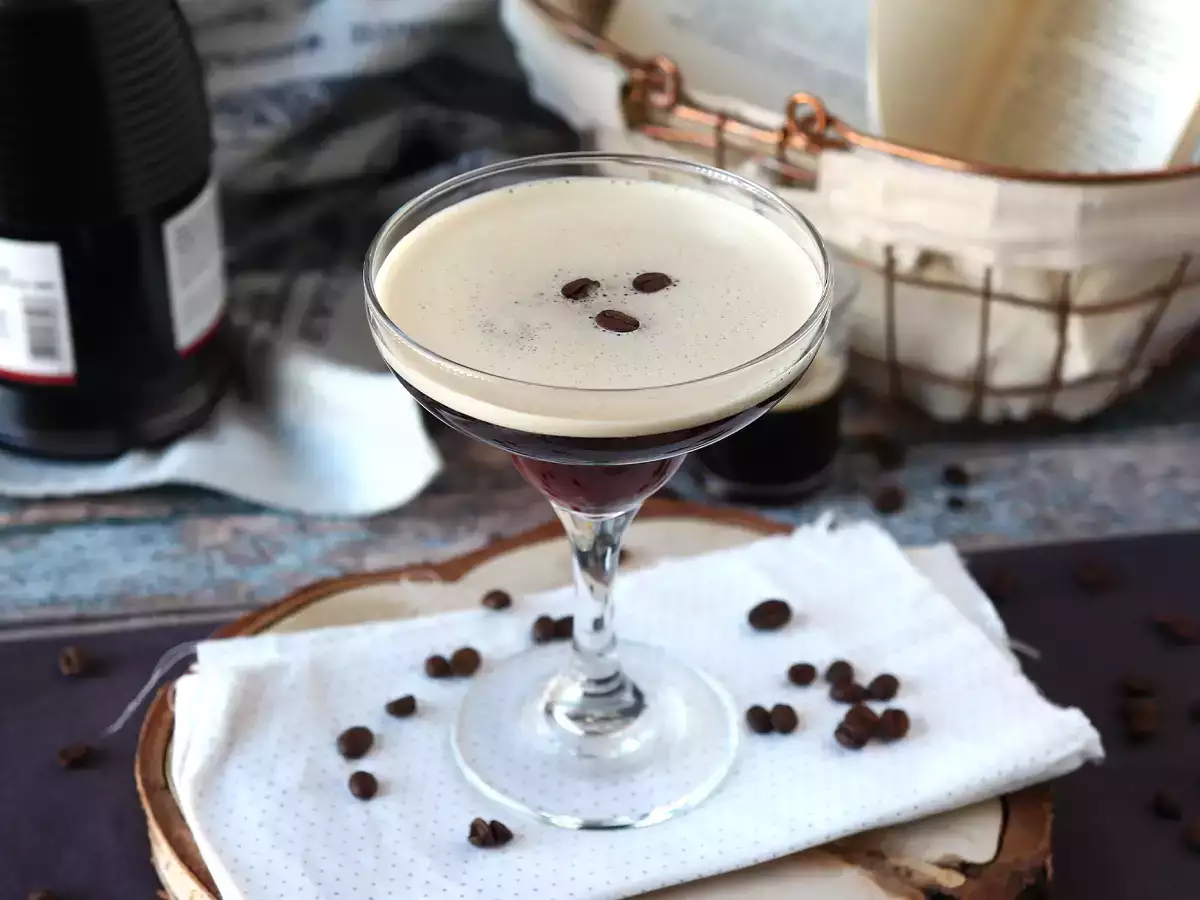 Recept Espresso martini, a tökéletes koktél a kávé szerelmeseinek