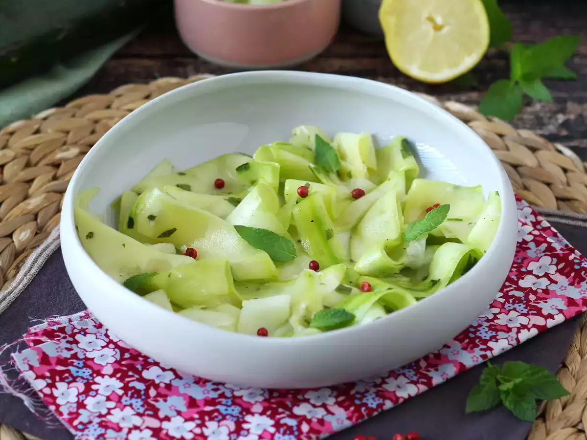 Recept Pácolt cukkini, a tökéletes zöldséges carpaccio nyárra!