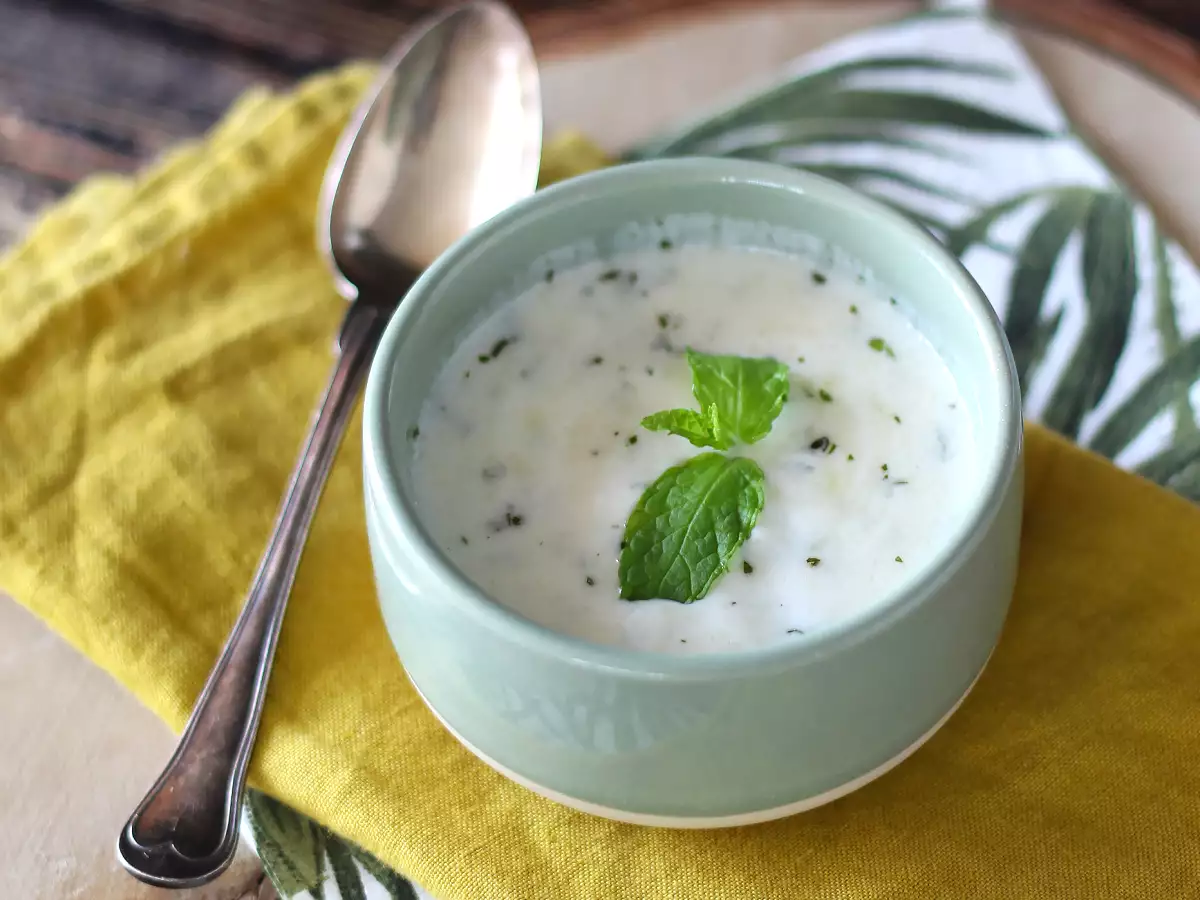 Recept Joghurtmártás salátákhoz és húsgombócokhoz