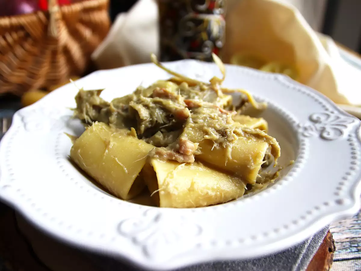 Recept Tészta articsókával és szalonnával, egy ízletes és könnyen elkészíthető első fogás