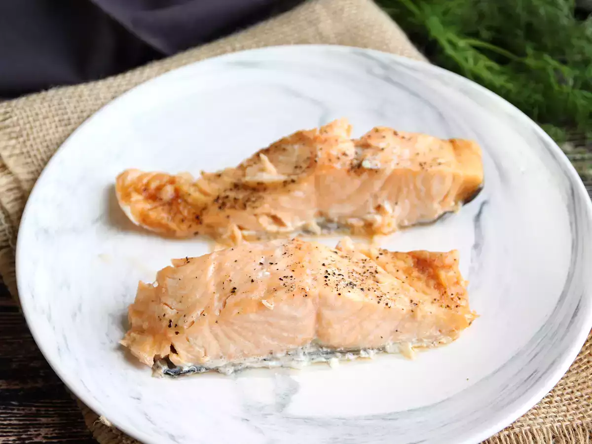 Recept Hogyan kell lazacot sütni mikrohullámú sütőben?