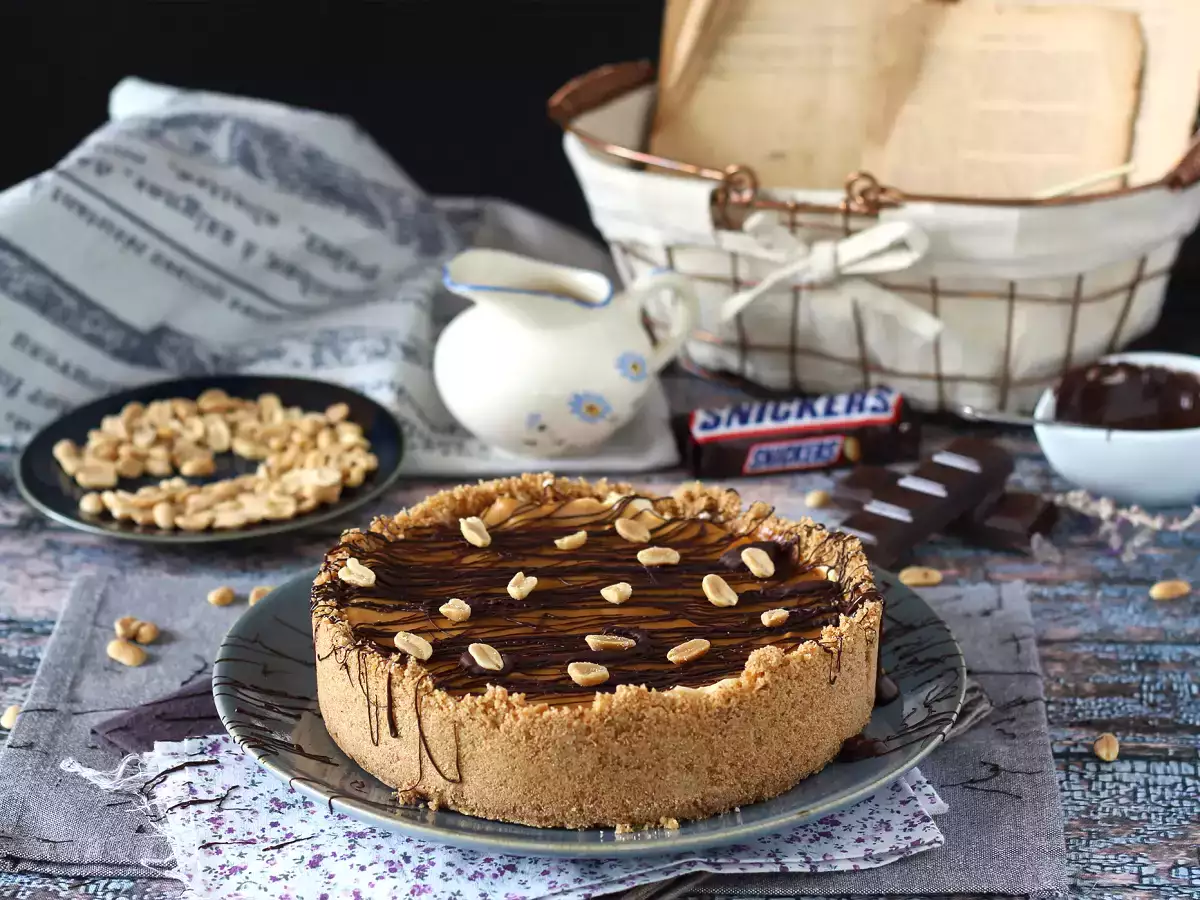 Recept Extra-finom snickers-stílusú sajttorta