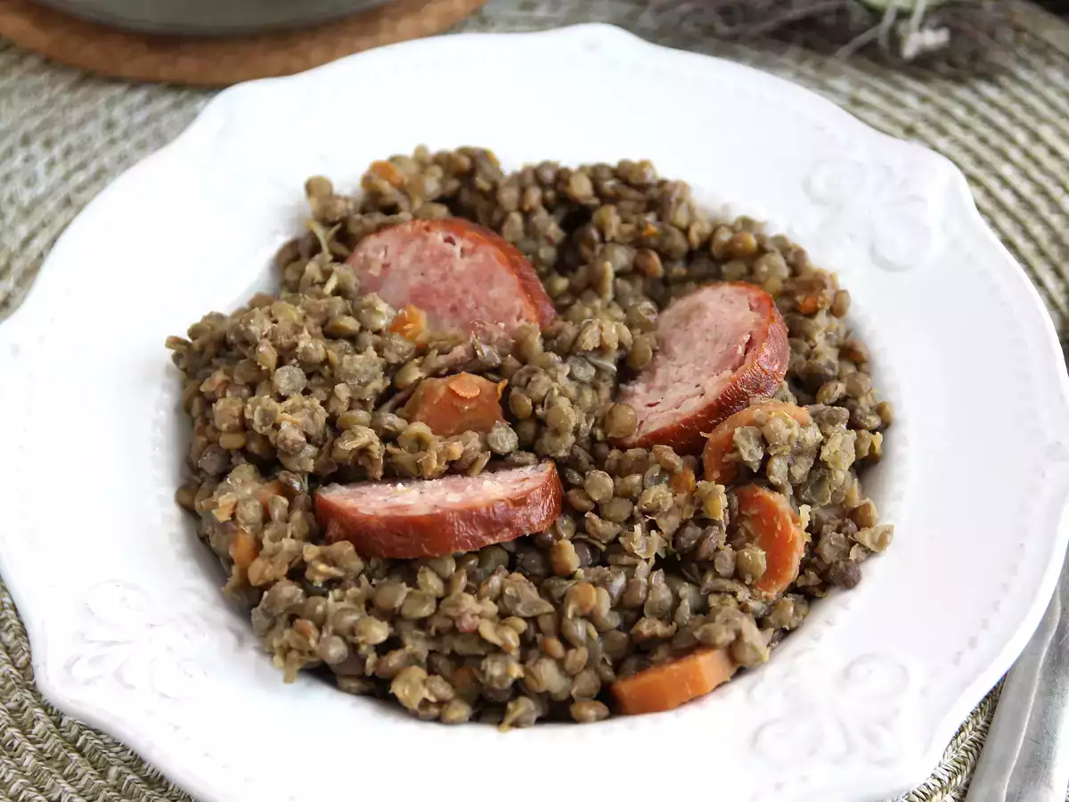 Recept Morteau kolbász és párolt lencse
